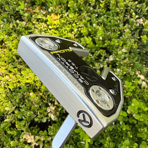 Left handed tour 5.5 Scotty Cameron putter