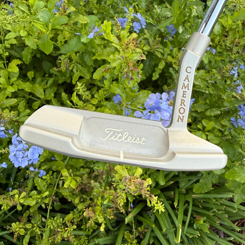 New grip in plastic lefty Newport 2