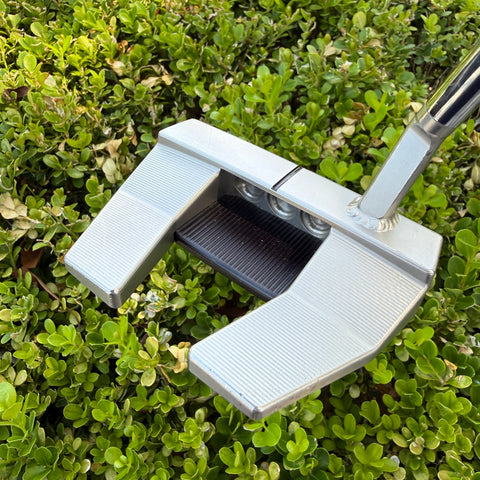 Left handed tour 5.5 Scotty Cameron putter