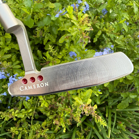 New grip in plastic lefty Newport 2