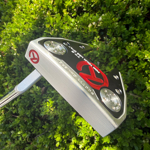 Right handed Scotty Cameron tour phantom 7.5 putter