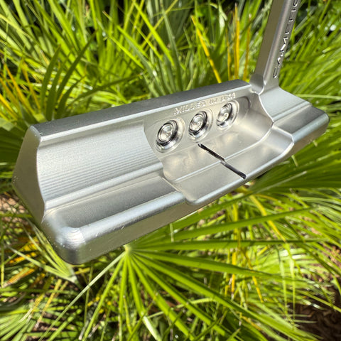 LH Newport 2 Buttonback