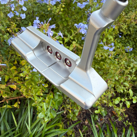 LH Buttonback - black shaft