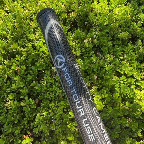 Right handed Scotty Cameron tour phantom 7.5 putter